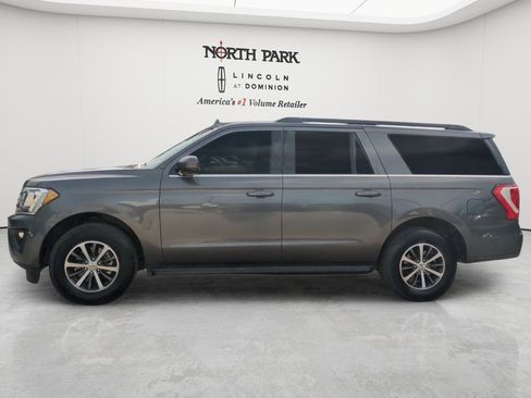 Used 2021 Ford Expedition Max XLT RWD image 2