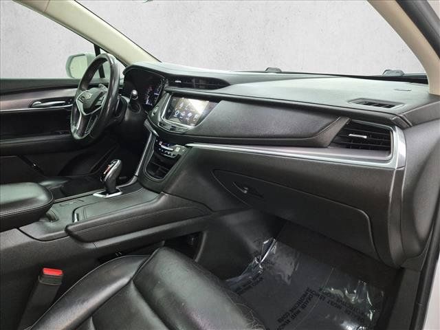 Used 2017 Cadillac XT5 Luxury w/ Driver Awareness Package FWD image 26