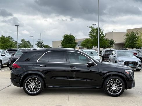 Used 2024 Mercedes-Benz GLE 350 4MATIC w/ AMG Line Exterior image 5