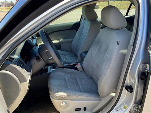 Used 2011 Ford Fusion SE w/ 201A Rapid Spec Order Code image 24
