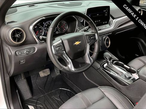 Used 2024 Chevrolet Blazer Premier w/ Enhanced Convenience Package AWD/4WD image 5