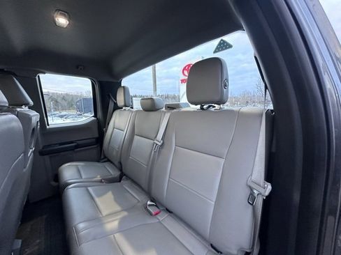 Used 2017 Ford F150 XL w/ Equipment Group 101A Mid image 11