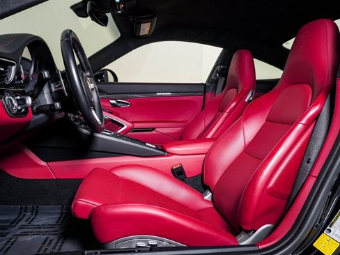 Used 2019 Porsche 911 Turbo S image 5