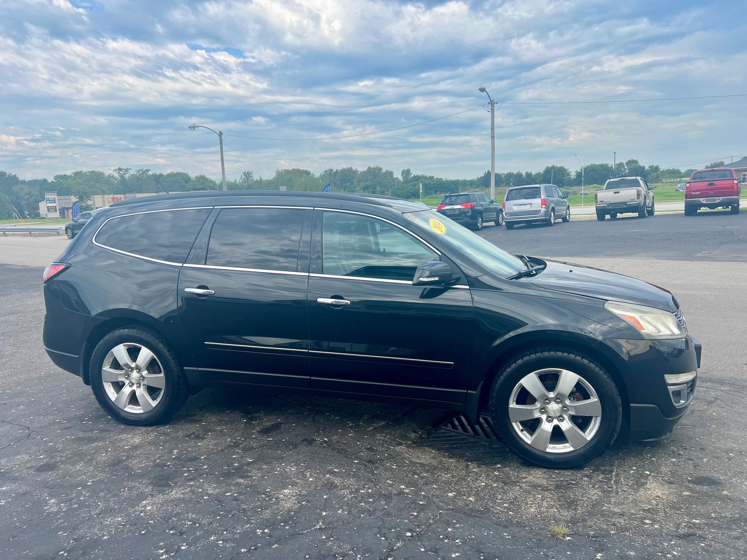 Used 2014 Chevrolet Traverse LTZ AWD/4WD image 4