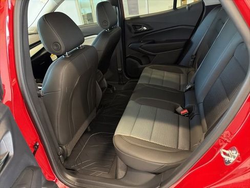 New 2026 Chevrolet Trax LT w/ Driver Confidence Package FWD image 17