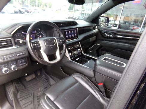 Used 2021 GMC Yukon Denali w/ Denali Ultimate Package AWD/4WD image 63