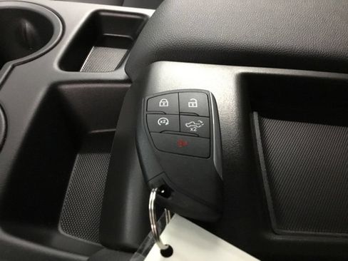Used 2026 GMC Sierra 1500 SLT AWD/4WD image 11