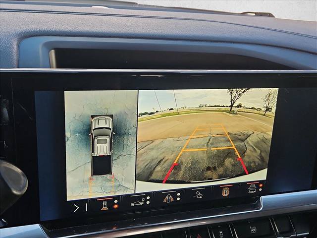 Certified 2025 Chevrolet Silverado 1500 LT w/ Safety Package AWD/4WD image 14