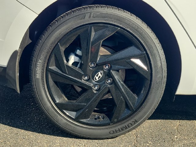 Certified 2026 Hyundai Elantra Sport FWD image 29