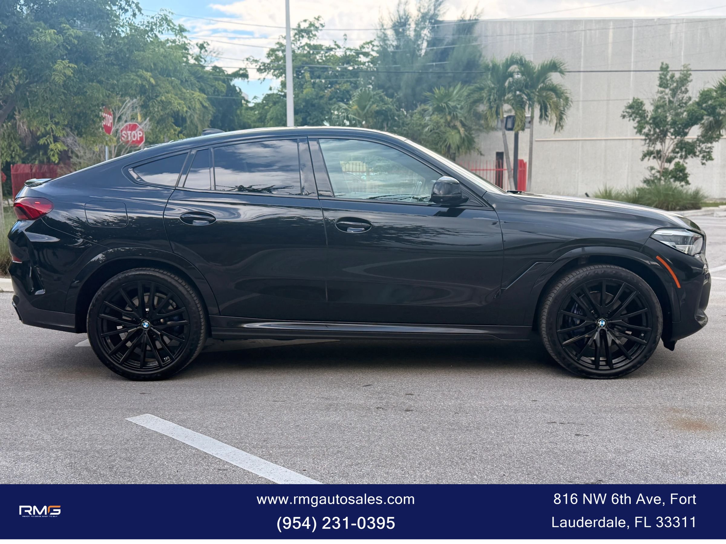 Used 2021 BMW X6 xDrive40i w/ M Sport Package AWD/4WD image 4
