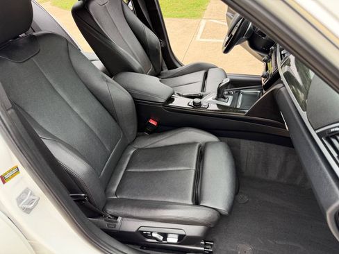 Used 2018 BMW 330i Sedan w/ Convenience Package RWD image 34