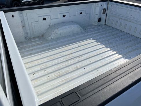 Used 2025 Chevrolet Silverado 2500 LT w/ Convenience Package image 16