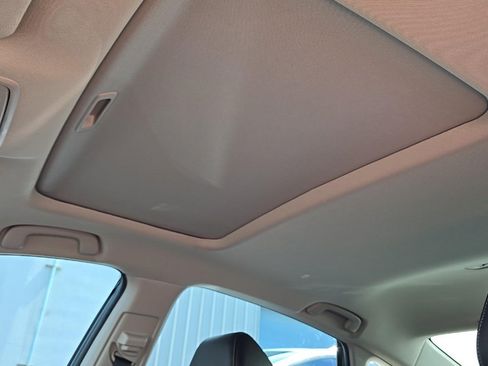 Used 2024 Honda Accord Touring image 14