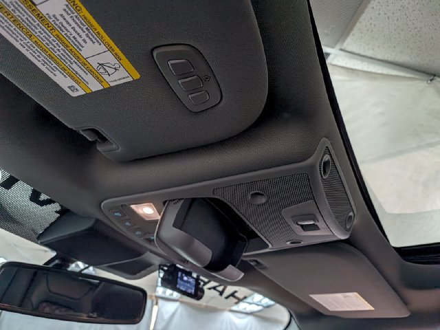 Used 2019 Ford F150 Lariat w/ Equipment Group 502A Luxury AWD/4WD image 24