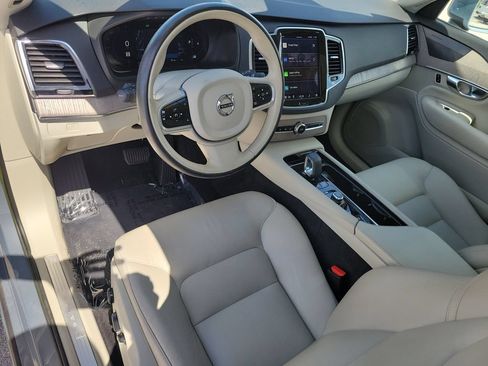 Used 2023 Volvo XC90 B6 Plus w/ Protection Package Premier AWD/4WD image 13
