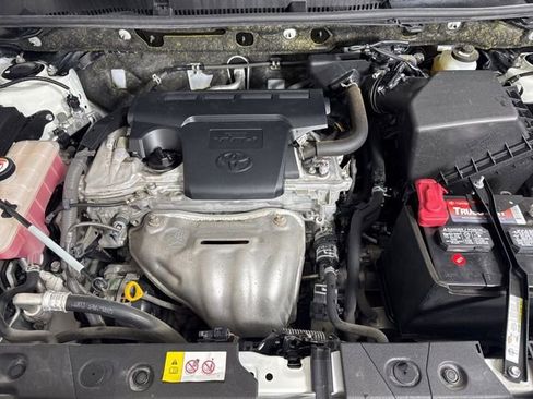Used 2018 Toyota RAV4 LE w/ All Weather Liner Package AWD/4WD image 9
