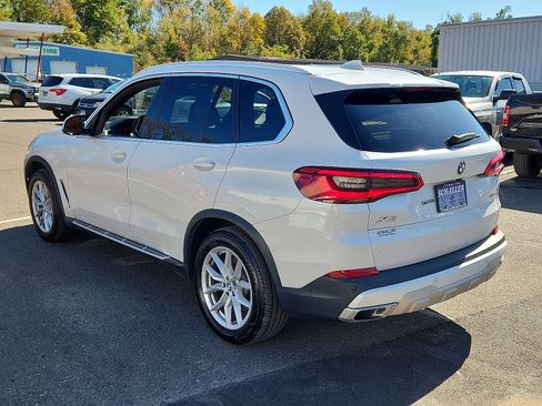 Used 2019 BMW X5 xDrive40i w/ Premium Package 2 image 4