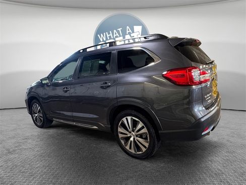 Used 2022 Subaru Ascent Limited w/ Technology Package image 6
