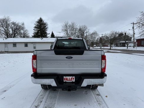 Used 2022 Ford F250 XL w/ Power Equipment Group image 5