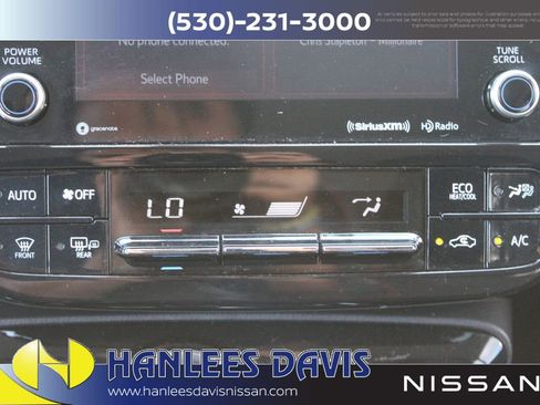 Used 2021 Toyota Prius Prime LE image 22