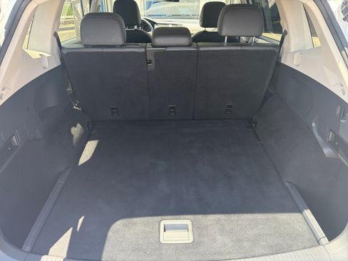 Used 2019 Volkswagen Tiguan SE AWD/4WD image 28