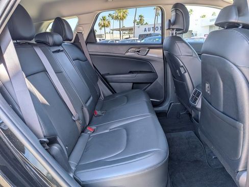 Used 2023 Kia Sportage EX image 20