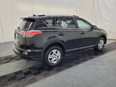 Used 2016 Toyota RAV4 LE AWD/4WD image 10