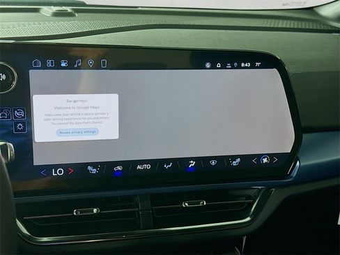 New 2026 Chevrolet Equinox EV LT image 8