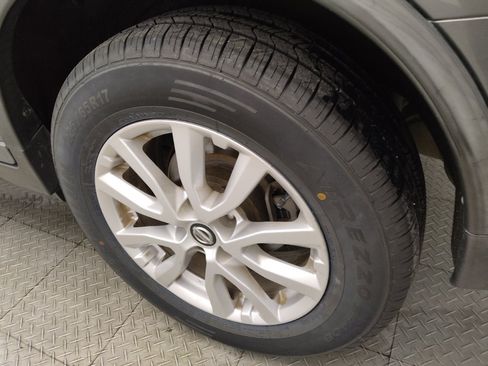 Used 2020 Nissan Rogue SV AWD/4WD image 31