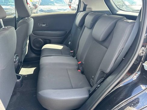 Used 2021 Honda HR-V LX image 13