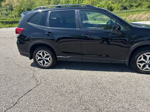 Used 2020 Subaru Forester Premium w/ Popular Package #1 AWD/4WD image 9