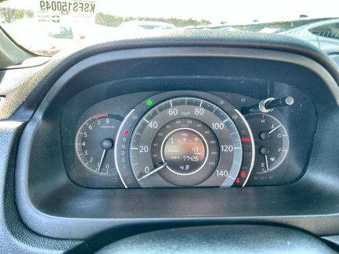 Used 2015 Honda CR-V LX image 17
