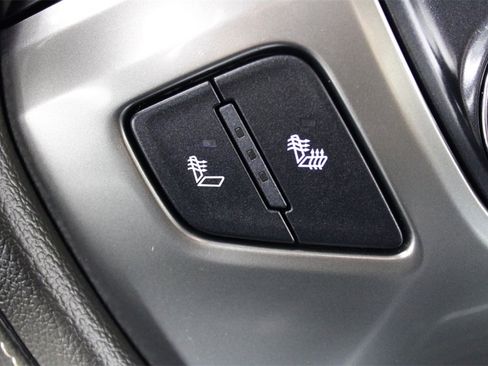 Used 2017 Chevrolet Silverado 2500 LTZ image 27