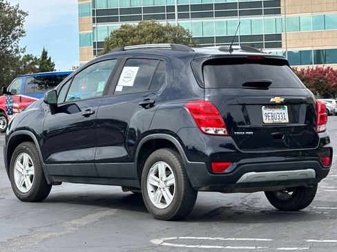 Used 2022 Chevrolet Trax LT w/ Driver Confidence Package AWD/4WD image 6