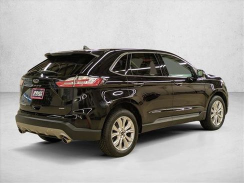 Used 2024 Ford Edge Titanium image 5