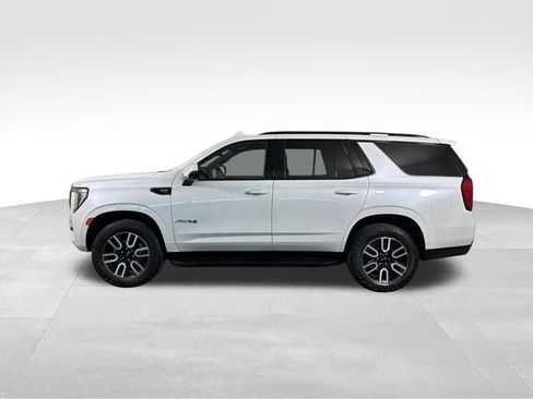 Used 2024 GMC Yukon AT4 w/ Technology Package AWD/4WD image 3