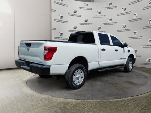 Used 2016 Nissan Titan S AWD/4WD image 5