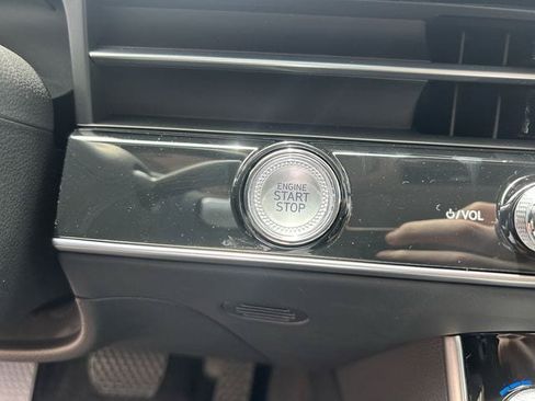 New 2026 Genesis GV70 2.5T Advanced AWD/4WD image 35