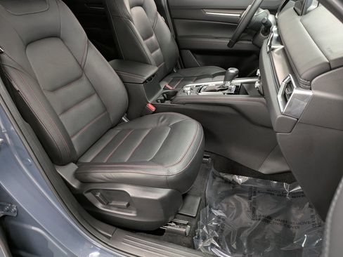 Certified 2023 MAZDA CX-5 Carbon Edition image 28