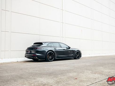Used 2018 Porsche Panamera 4S image 45