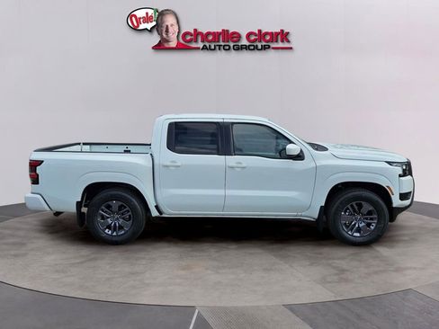 New 2026 Nissan Frontier SV RWD image 7