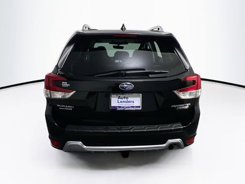 Used 2022 Subaru Forester Touring image 6