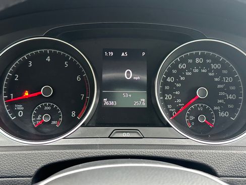 Used 2017 Volkswagen Golf Alltrack SE image 25