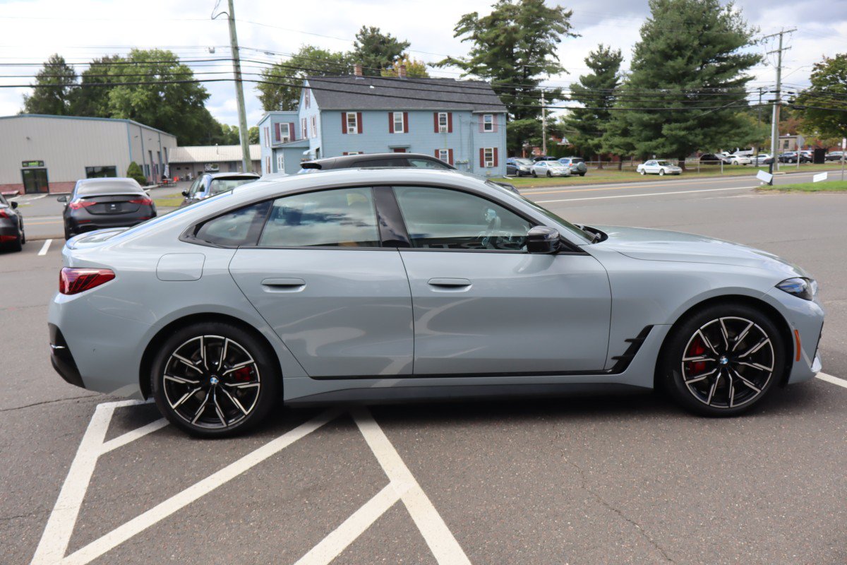 Used 2025 BMW i4 xDrive40i AWD/4WD image 5