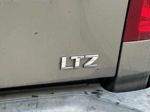 Used 2013 Chevrolet Silverado 3500 LTZ w/ LTZ Plus Package image 9