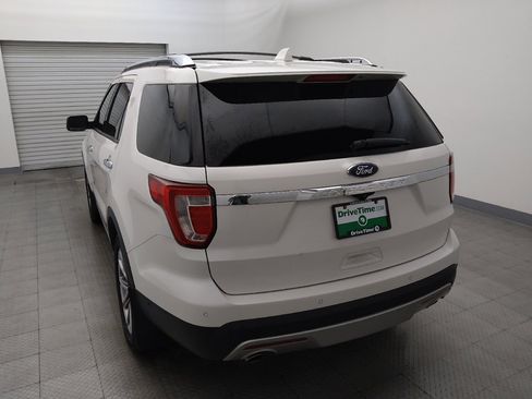 Used 2016 Ford Explorer Limited w/ Equipment Group 301A AWD/4WD image 6