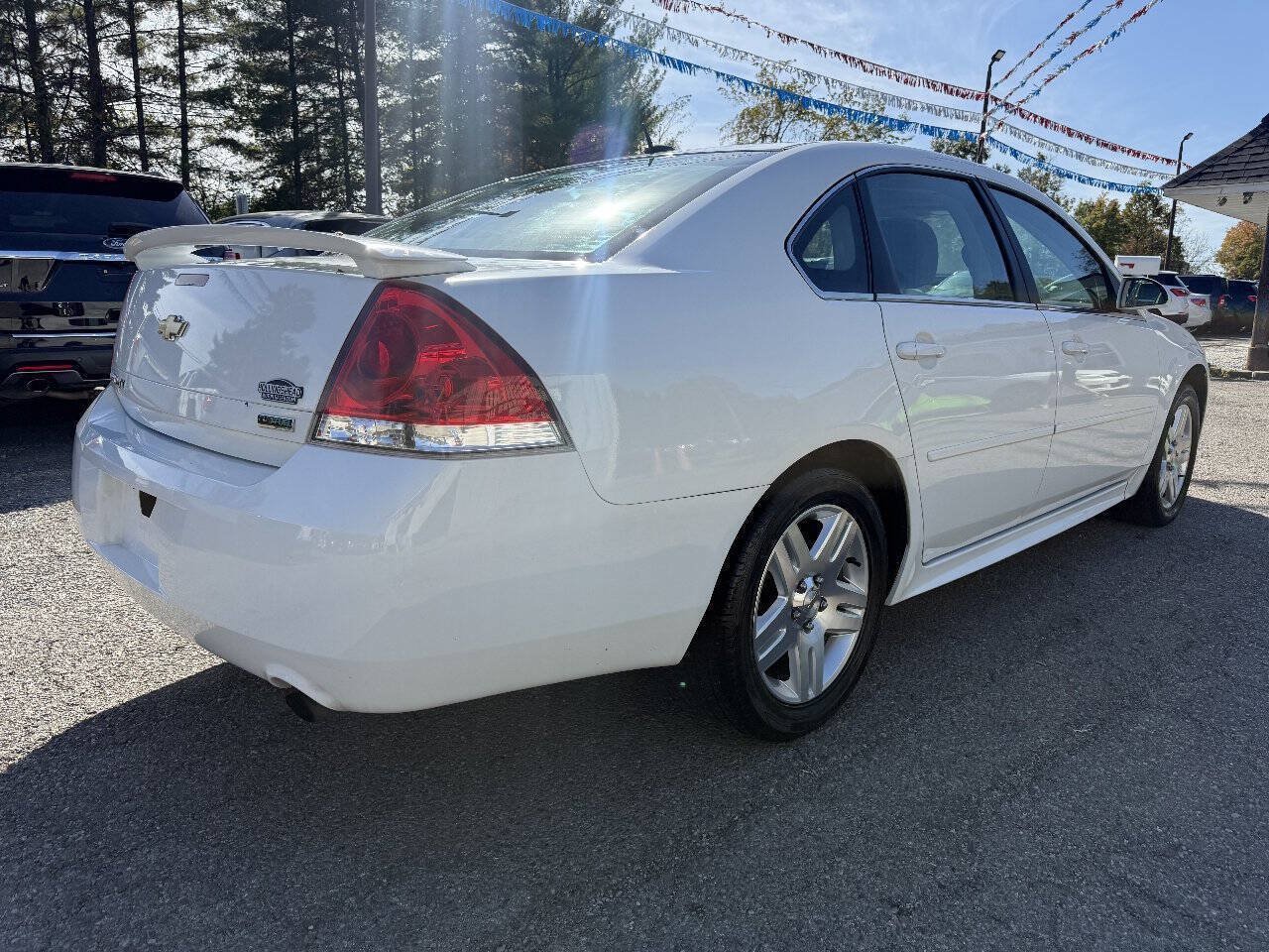 Used 2013 Chevrolet Impala LT w/ LT Sunroof Package FWD image 5