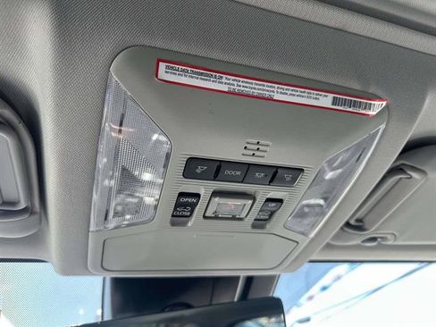 Used 2022 Toyota RAV4 XLE Premium FWD image 27