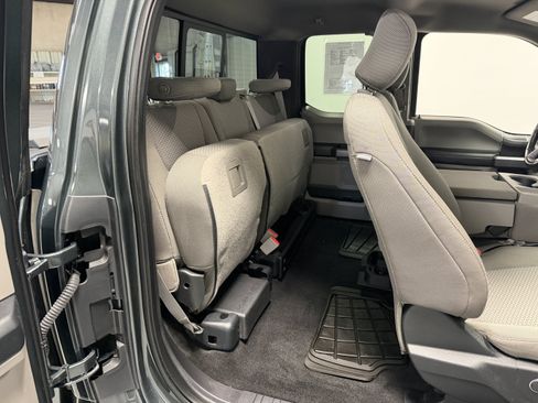 Used 2018 Ford F150 XLT w/ Equipment Group 302A Luxury AWD/4WD image 24
