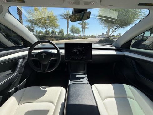 Used 2022 Tesla Model 3 Standard Range RWD image 11